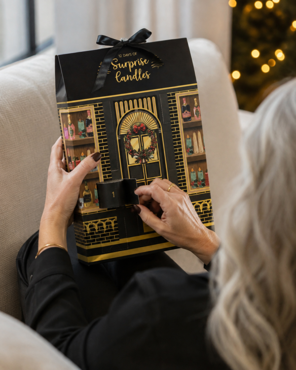 Adventskalender 12 Geurkaarsen Zwart:Goud | J-line Adventskalender 12 Geurkaarsen Zwart/Goud | J-line