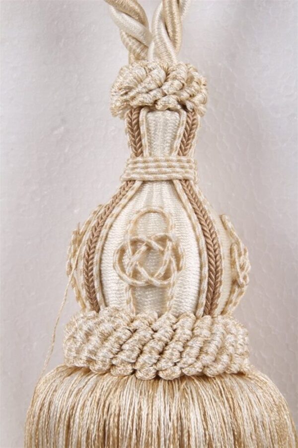 2229 Tassel hangend XL 75 cm