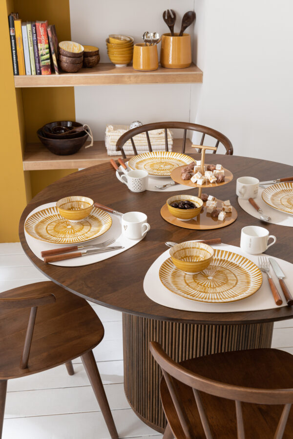 31477-4.jpg Eettafel Vincent Mangohout Bruin