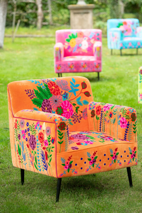 61967-6.jpg Fauteuil Bloemen Mangohout Oranje - J-line