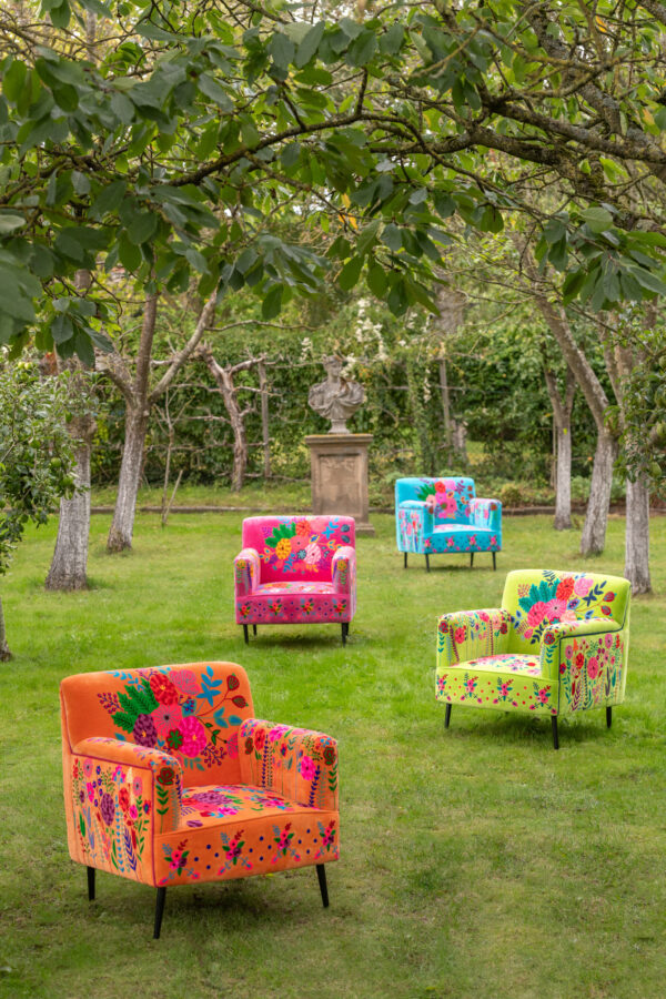 61967-7.jpg Fauteuil Bloemen Mangohout Oranje - J-line