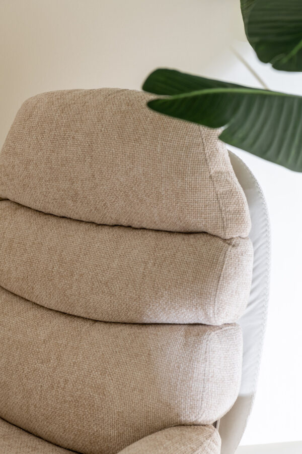 Relaxstoel + Voetenbank Beige