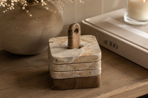 59021 Set met 4 marmeren onderzetters naturel:beige Set met 4 marmeren onderzetters naturel/beige