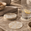 Set van 6 schelp-onderzetters, wit